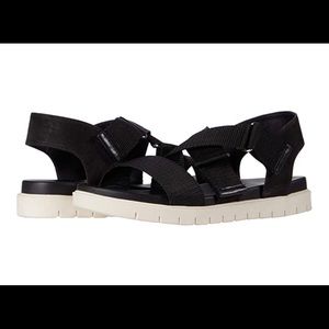 NWT Mia Orly Sandals Black size 8